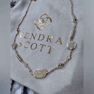 Kendra Scott necklace
